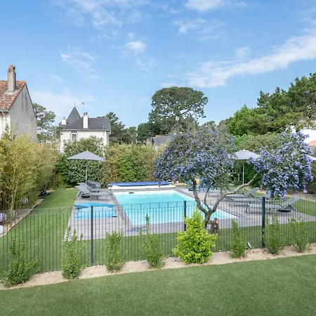 De Standing Avec Piscine